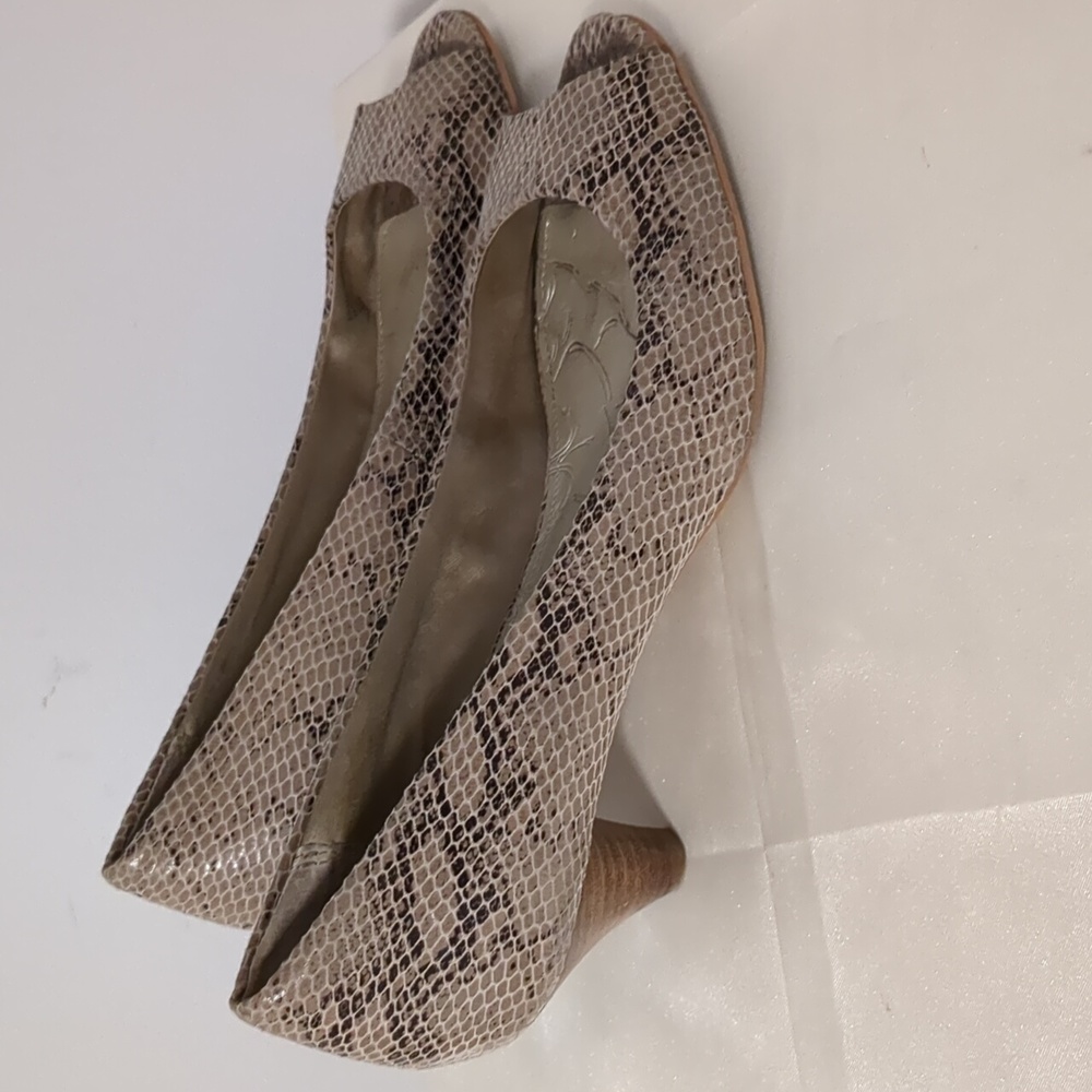Giani Bernini Soria Peep Toe Low Heel